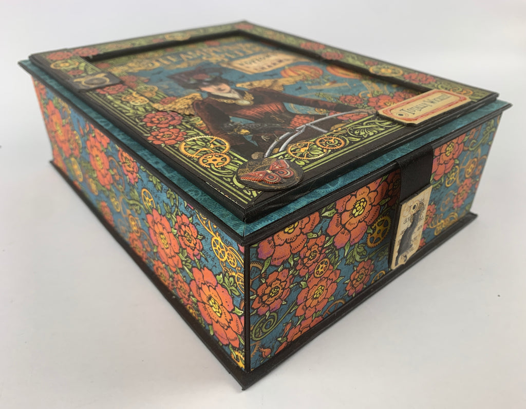 Craft Workshop No 38 - The T Bar Pocket Album in a Box
